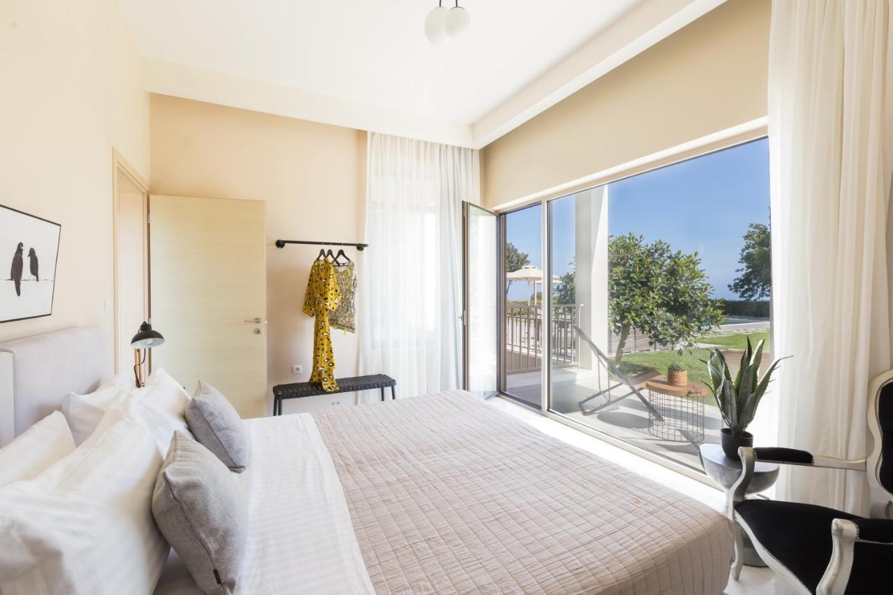 Lux Villa Mia With Heated Pool, 2Km To Beach & Childrens Area! Mikro Metochi Dış mekan fotoğraf