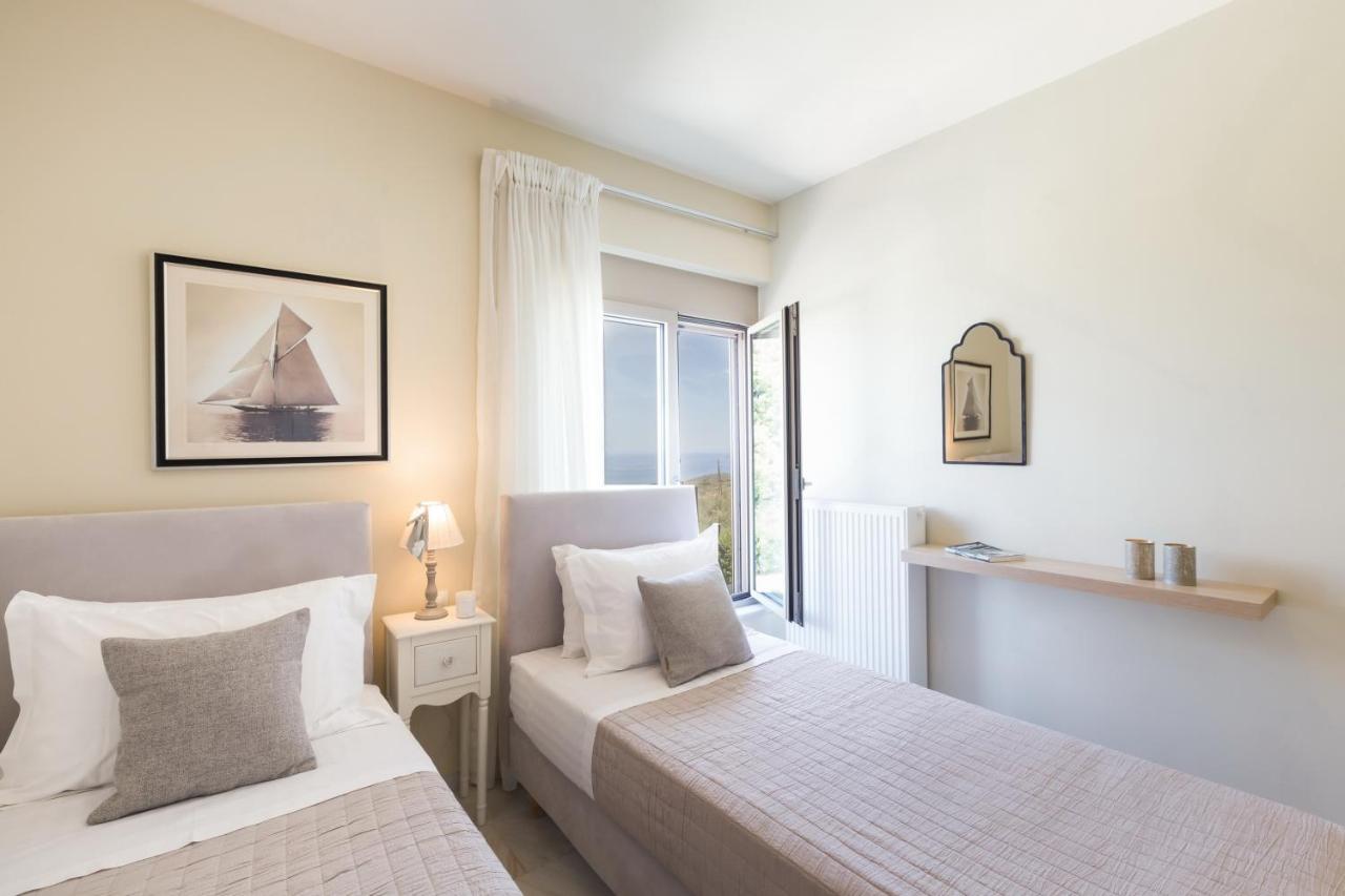 Lux Villa Mia With Heated Pool, 2Km To Beach & Childrens Area! Mikro Metochi Dış mekan fotoğraf