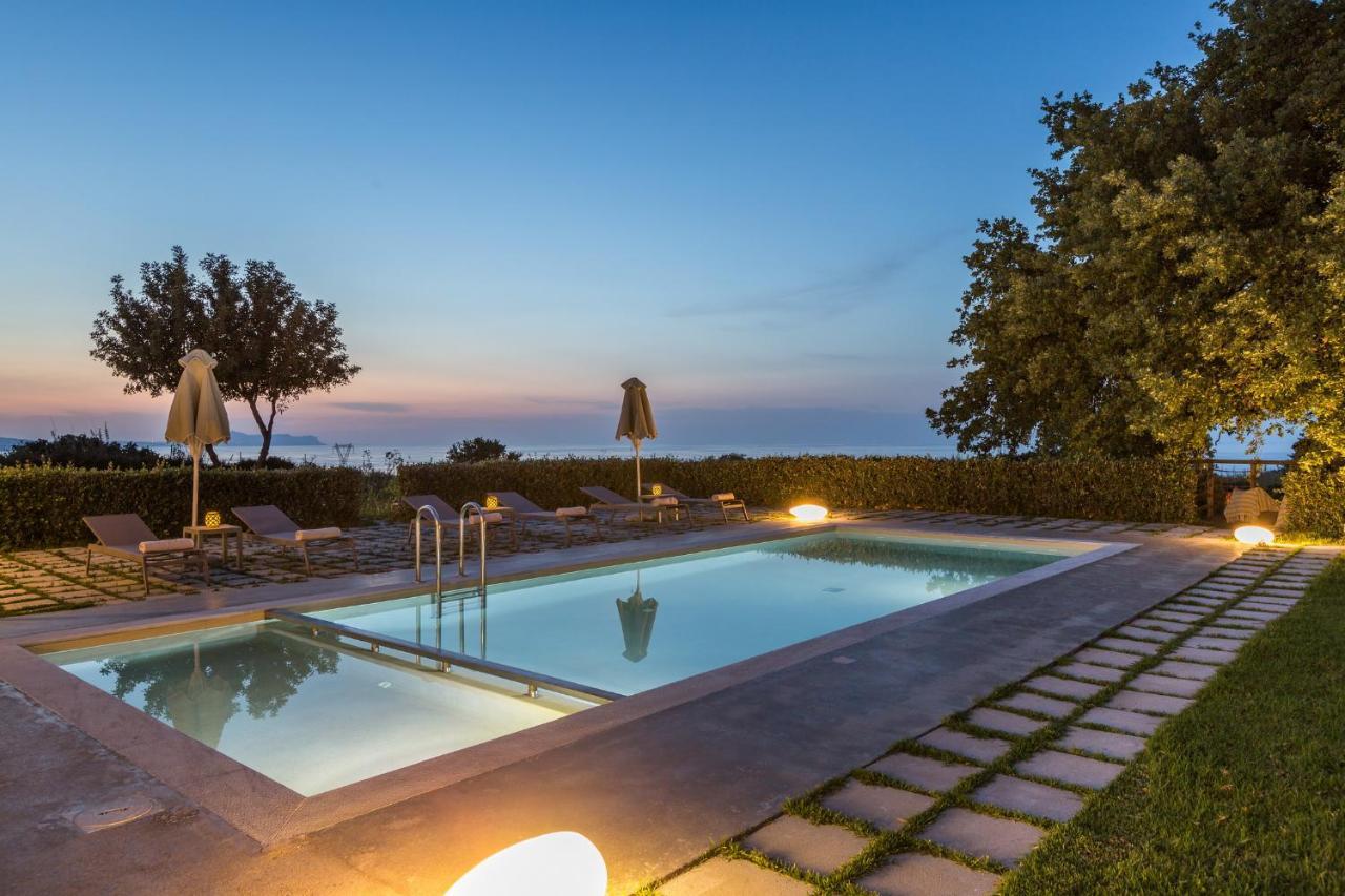 Lux Villa Mia With Heated Pool, 2Km To Beach & Childrens Area! Mikro Metochi Dış mekan fotoğraf