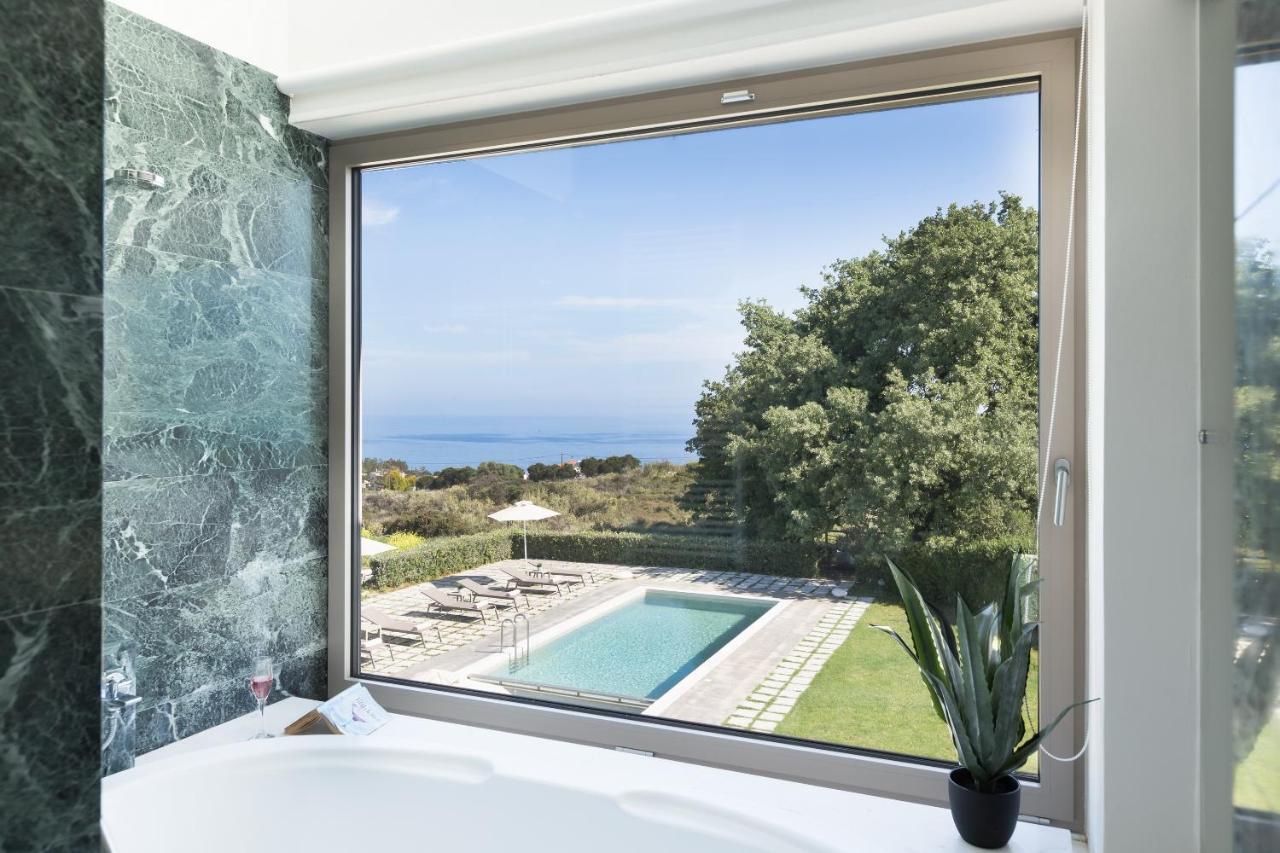 Lux Villa Mia With Heated Pool, 2Km To Beach & Childrens Area! Mikro Metochi Dış mekan fotoğraf